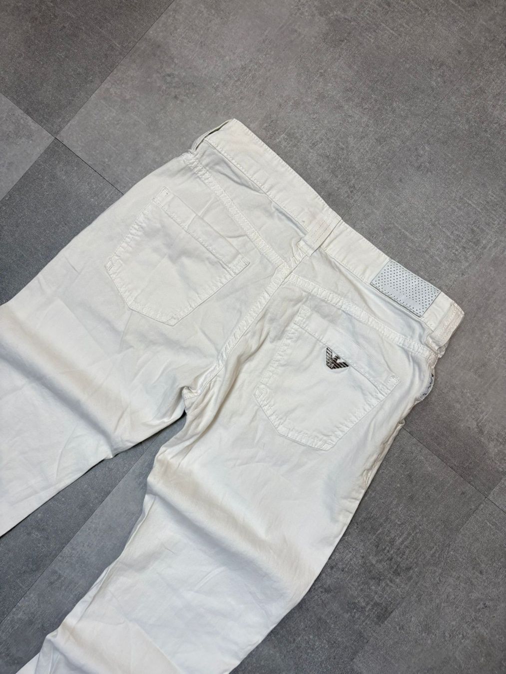 Armani Jeans: Vintage Armani Bootcut Flared Jeans - Grösse S/25 – Nuovo (secondo la descrizione) da Werdenberg venduto da hase.vintage 2
