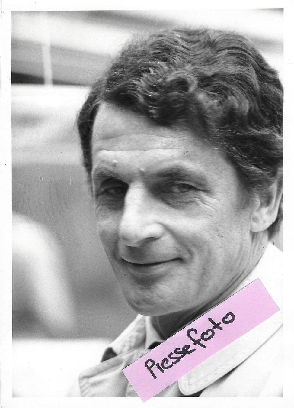 Foto & Immagini: Pressefoto, Len Bailey, Automobildesigner – Usato da Aarburg venduto da Hktm
