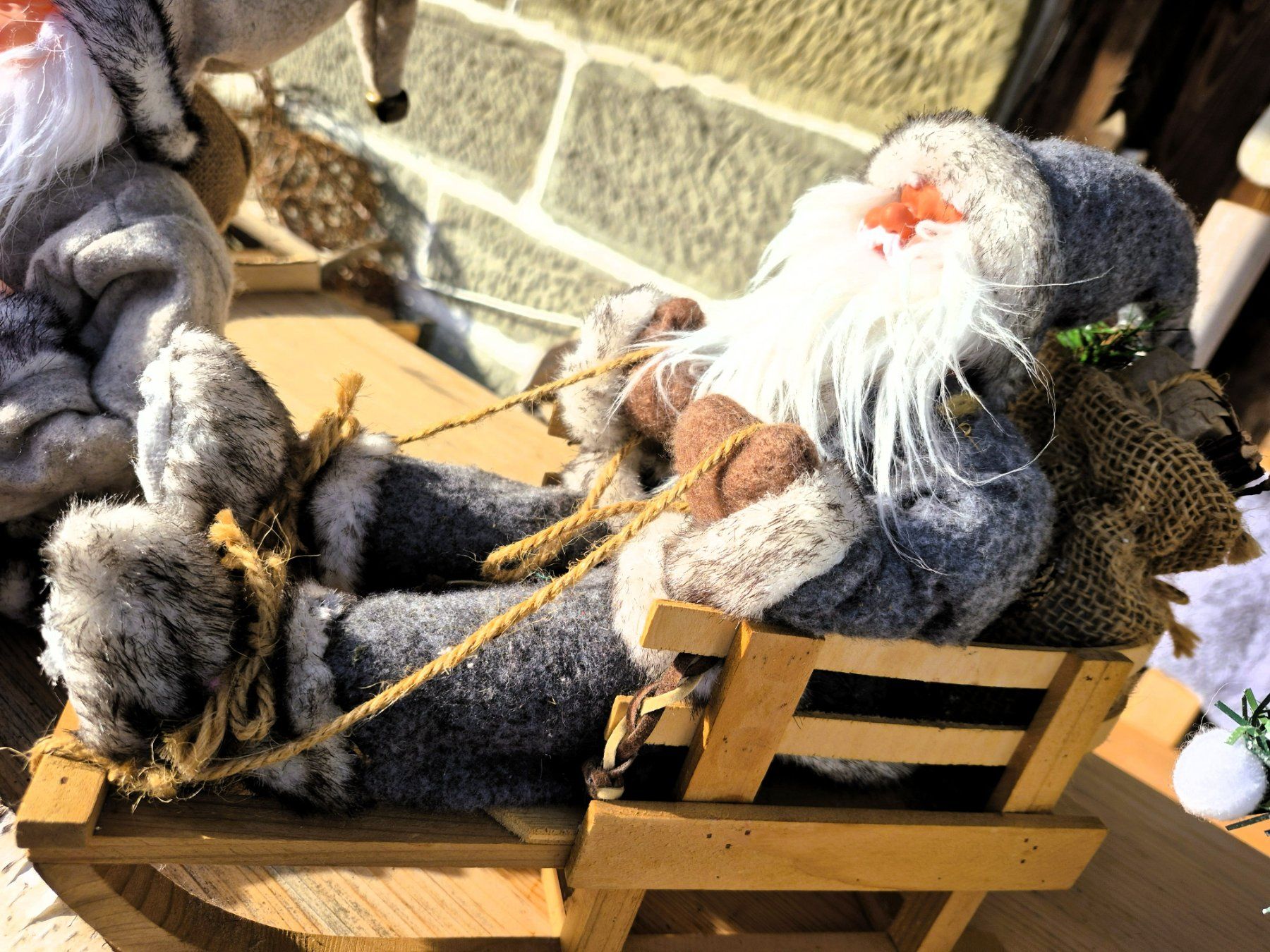 Statuette: 5 nordische Weihnachtsmänner – Usato da Schafhausen im Emmental venduto da Herzrose 4