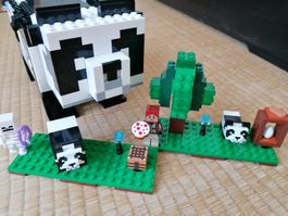 LEGO Minecraft # 21245  The PANDA Haven