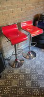 Barhocker rot Metall 2 Stk. guter Zustand