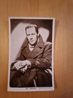 Rex Harrison, Original Autogramm auf Karte in s/w