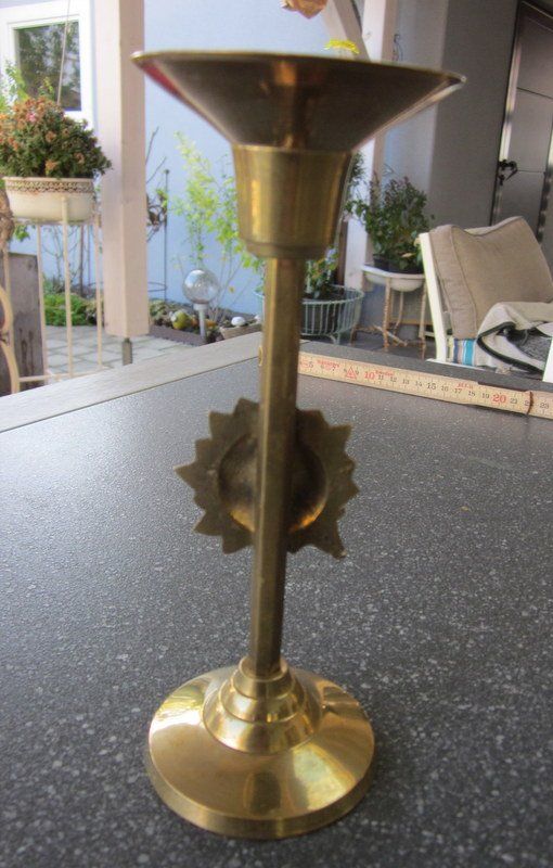 Portacandele: Metall Kerzenständer in Messingoptik mit Sonne – Usato da Bischofszell venduto da raika 5