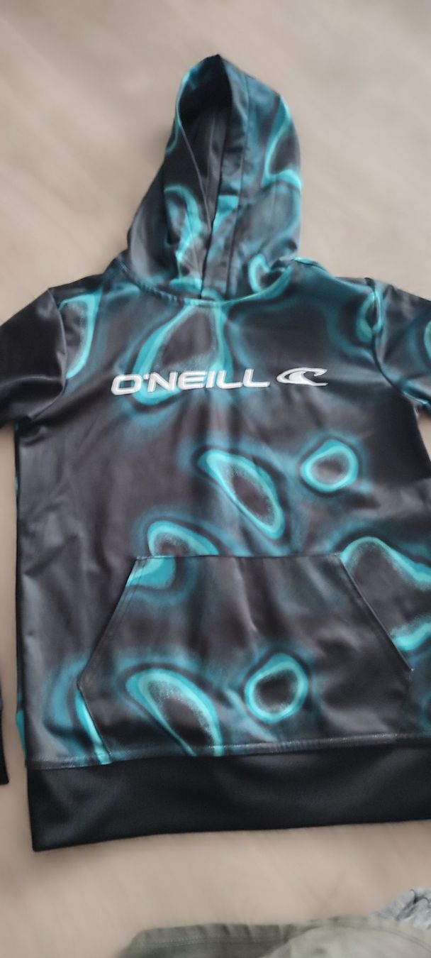 Pulls et sweat-shirts: Kinder Pullover Größe 140 – D'occasion à Tagelswangen par son_z88g 1