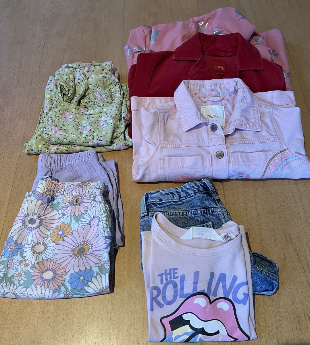 Lotti & Set di vestiti: Kleiderpaket Mädchen gr. 104/110 – Usato da S. Carlo GR venduto da sassalb