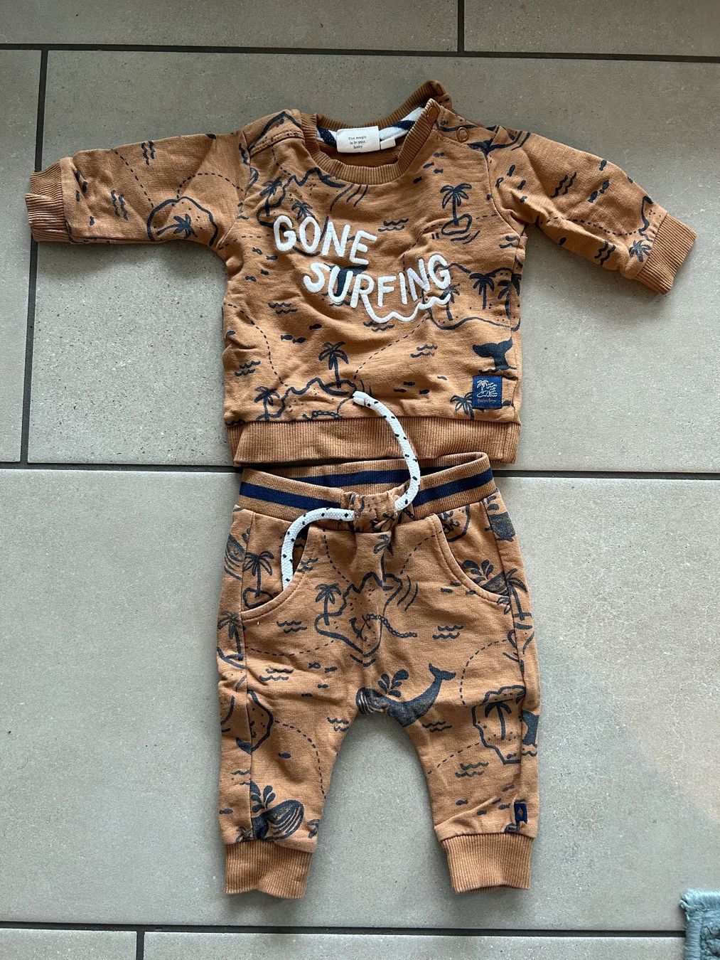 Lotti & Set di vestiti: New Born Set - Baby – Usato da Knonau venduto da mirel_54