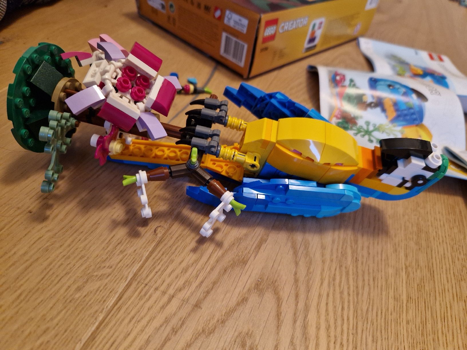 Lego Kit di costruzioni: Lego Creator 3in1 Papagei 31136 – Usato da Basel venduto da Luckyvrena 1