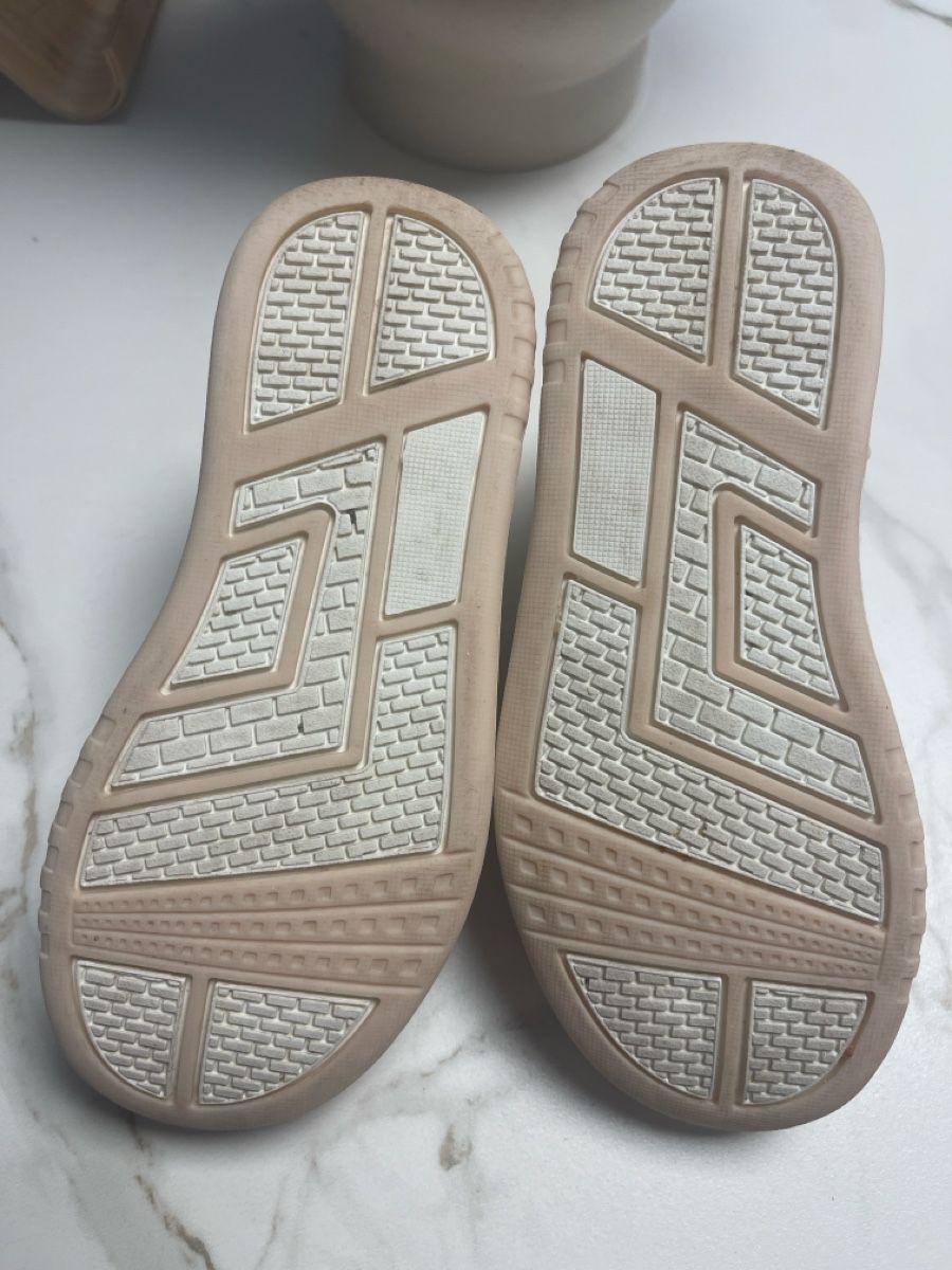 Tommy Hilfiger Scarpe per ragazze: TOMMY HILFIGER Kinder Mädchen Sneaker Grösse 28 – Usato da Täuffelen venduto da Nice800 2