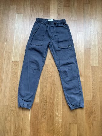 Hosen Junge Gr. 140 ZARA