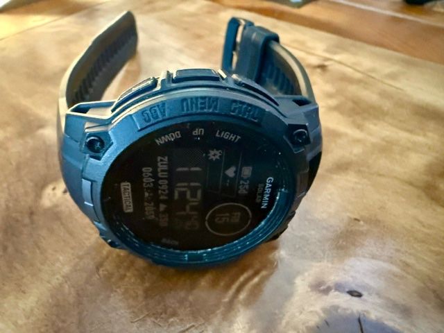 Garmin Smartwatch: Garmin NEW Instinct 3 Solar Tactique Noir – Usato da Nyon venduto da JM_Co5 2