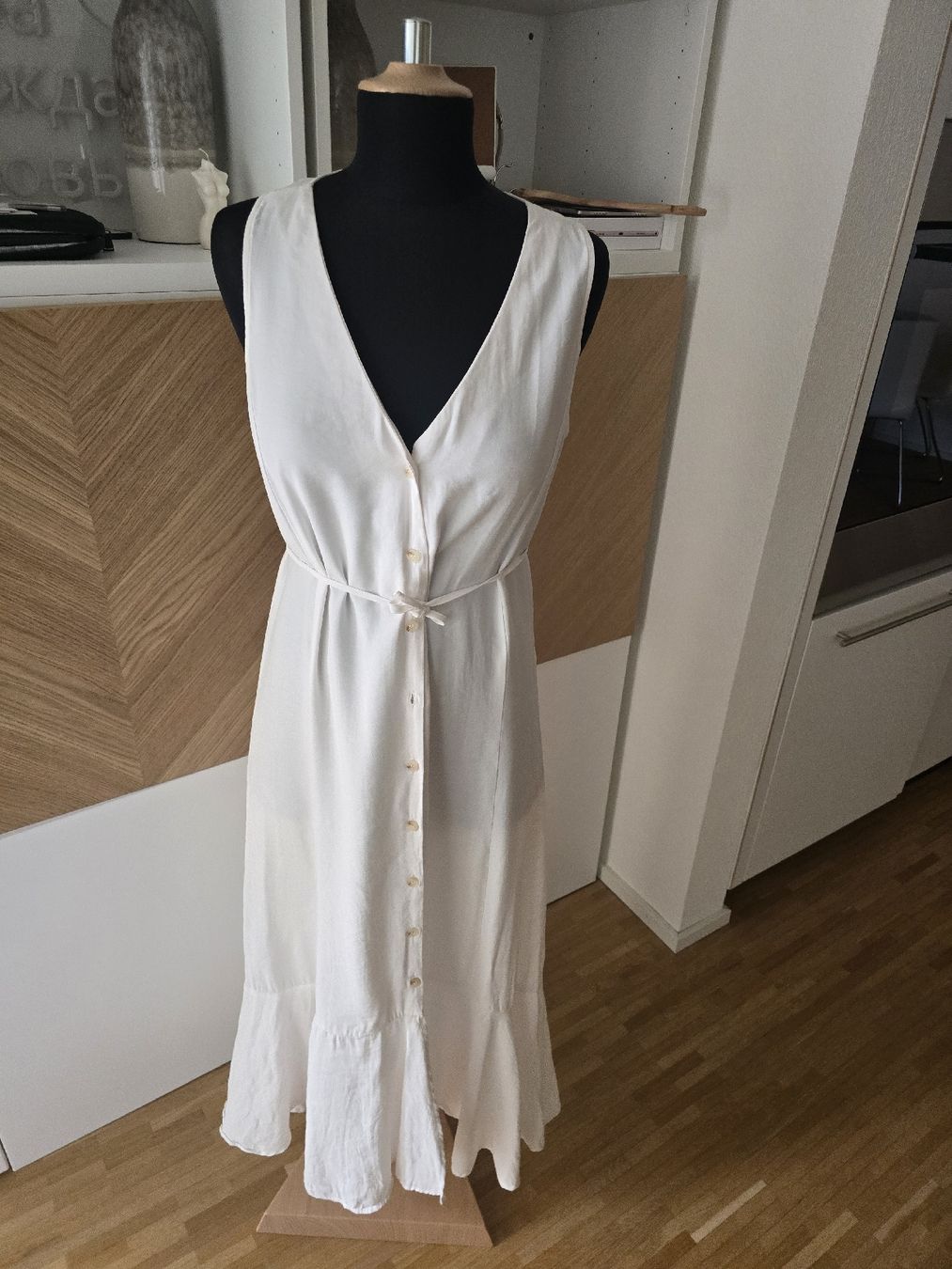 Mango Vestiti: Mango Kleid, Gr. M, weiss, leicht & luftig – Usato da Zürich venduto da ale_bg2x