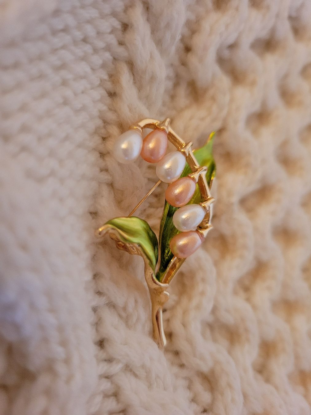Spille & Fermagli: Broche représente un muguet , NEUF – Nuovo (secondo la descrizione) da Bernex venduto da Dariafr 2