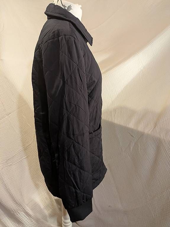 Jacken: Steppjacke mit Reissverschluss Grösse S – Gebraucht aus Schwyz von Magdalena86 3