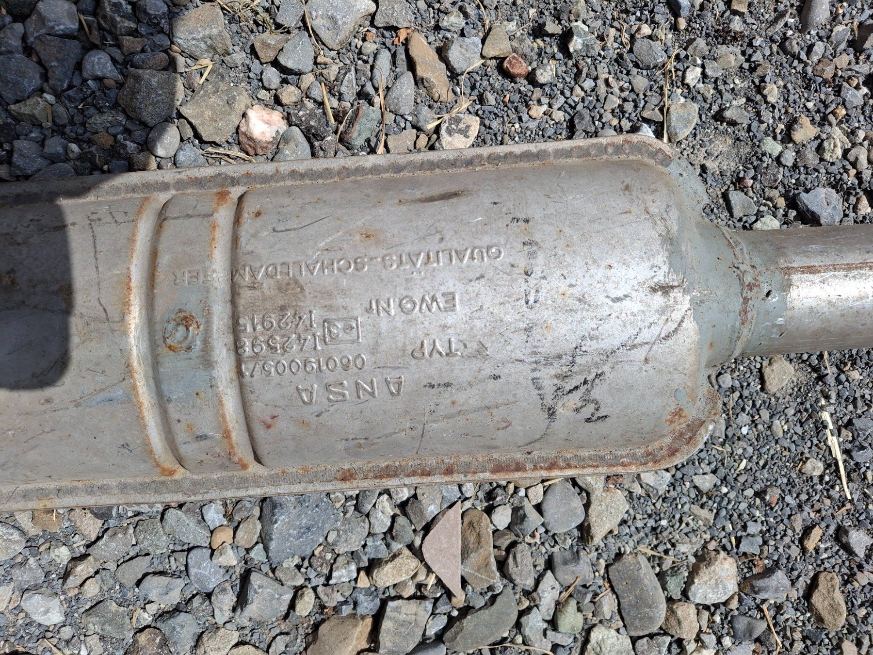 Sistemi di scarico: Auspuff Mittelschalldaempfer Oldtimer – Usato da Oeschgen venduto da Kuppi 2