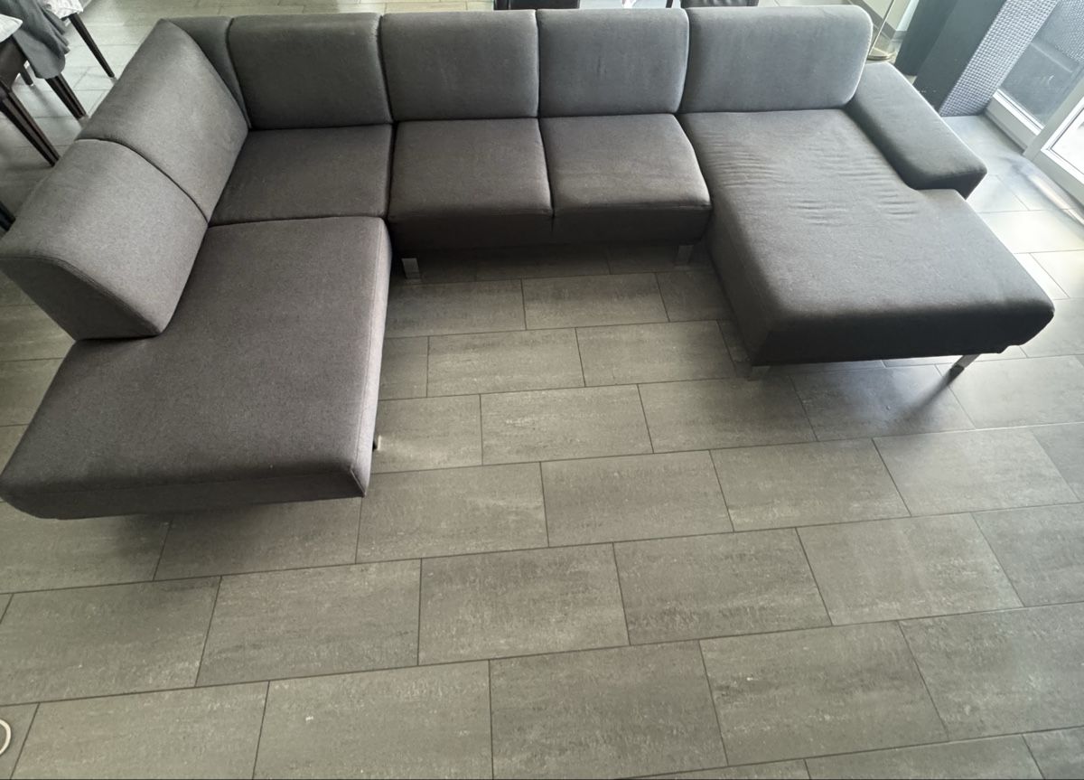 Divani: Sofa – Usato da Oberhasli venduto da ADC