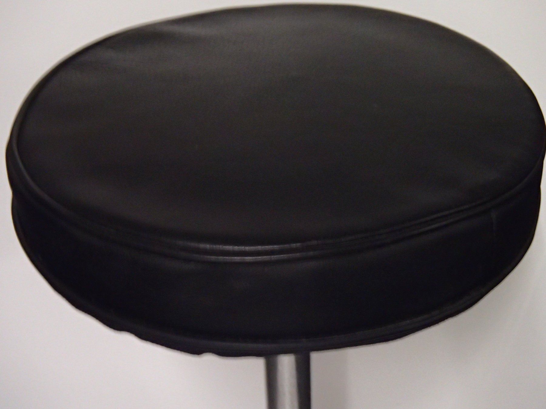 Sgabelli: Chromstahl Hocker Bauhaus Art Deco Leder – Usato da Schöfflisdorf venduto da pullux 1