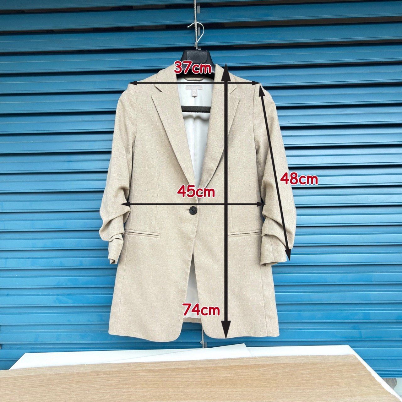 H&M Vestes: Superbe blazer long H&M beige – D'occasion à Thônex par BrYu 7