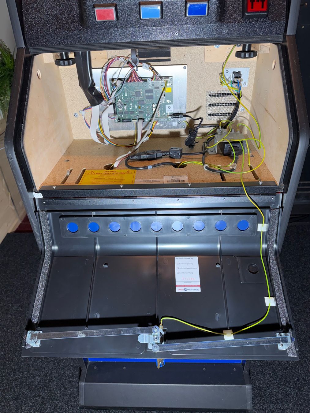 Slot Machine: Löwen HB8 Dartautomat – Usato da Zürich venduto da Syossmen 8