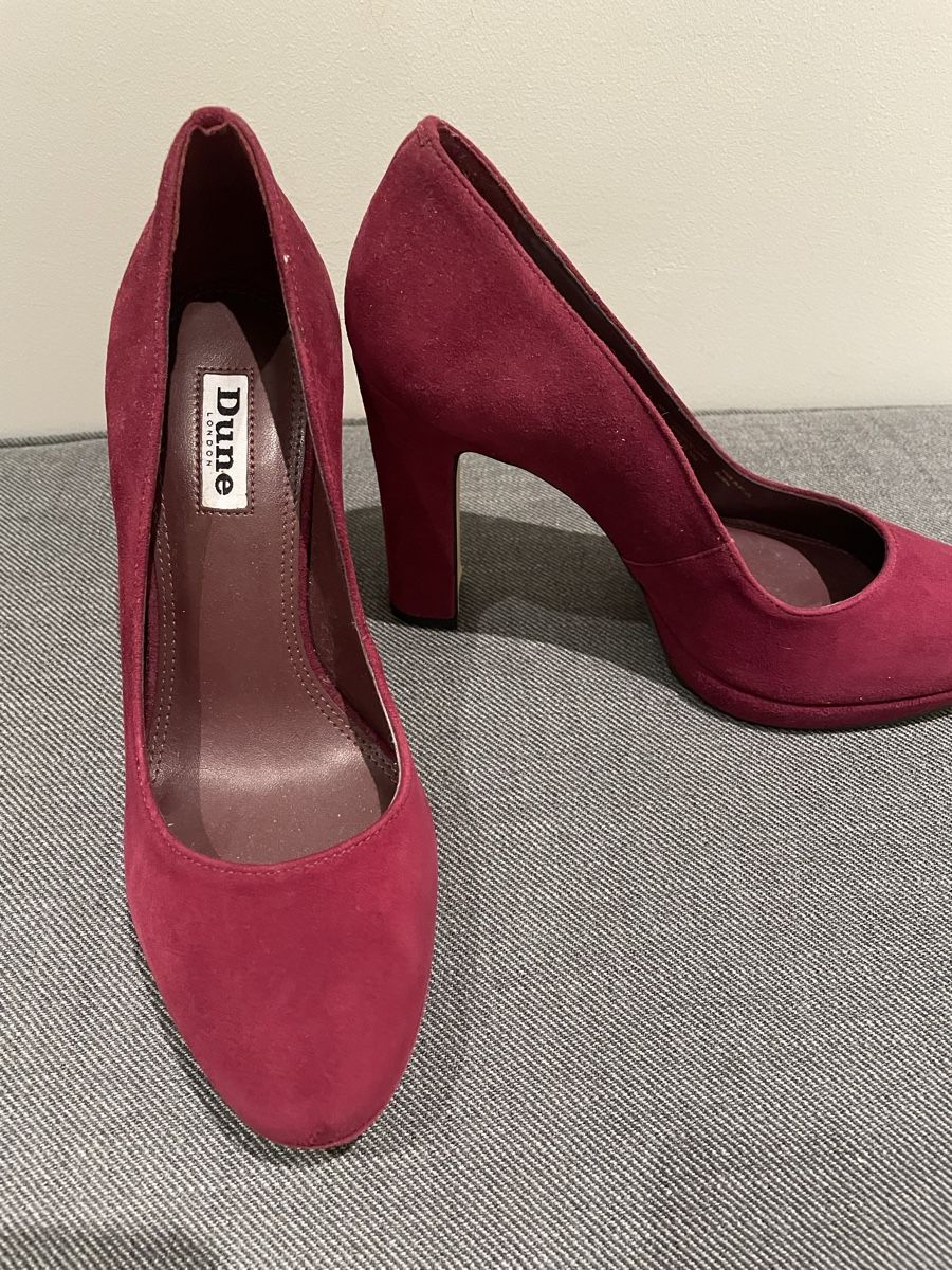 Dune London Damenschuhe: Dune London Suede Block Heel Pumps EU 37 – Neu (gemäss Beschreibung) aus Oberwil BL von Stellochkas