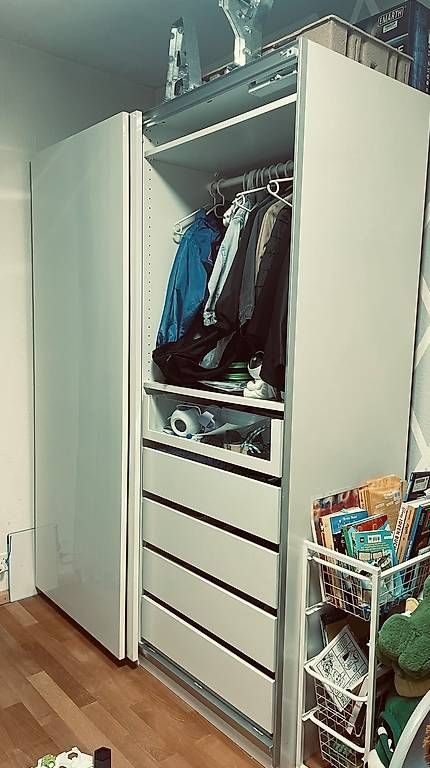 Armadi: IKEA PAX KLEIDERSCHRANK – Usato da Riehen venduto da tob_r2tg 2