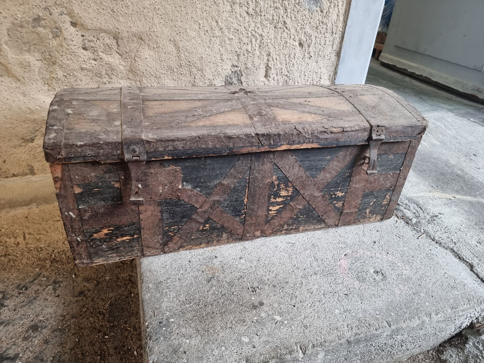 Articoli in legno: antike Schatztruhe – Usato da Grub SG venduto da zulu15