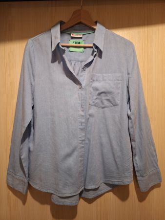 Bluse hellblau