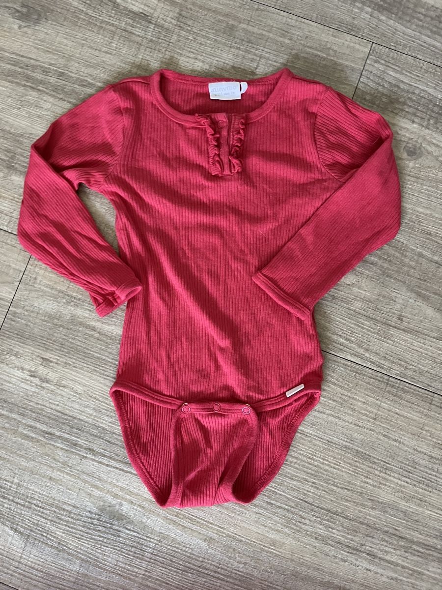 Lotti & Set di vestiti: Minymo Langarmbody Grösse 74 – Usato da Sursee venduto da Leg_Kibru