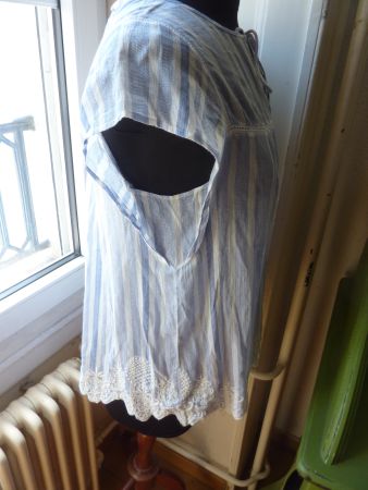 blouse en coton taille S coton marque vanesa  a virginia