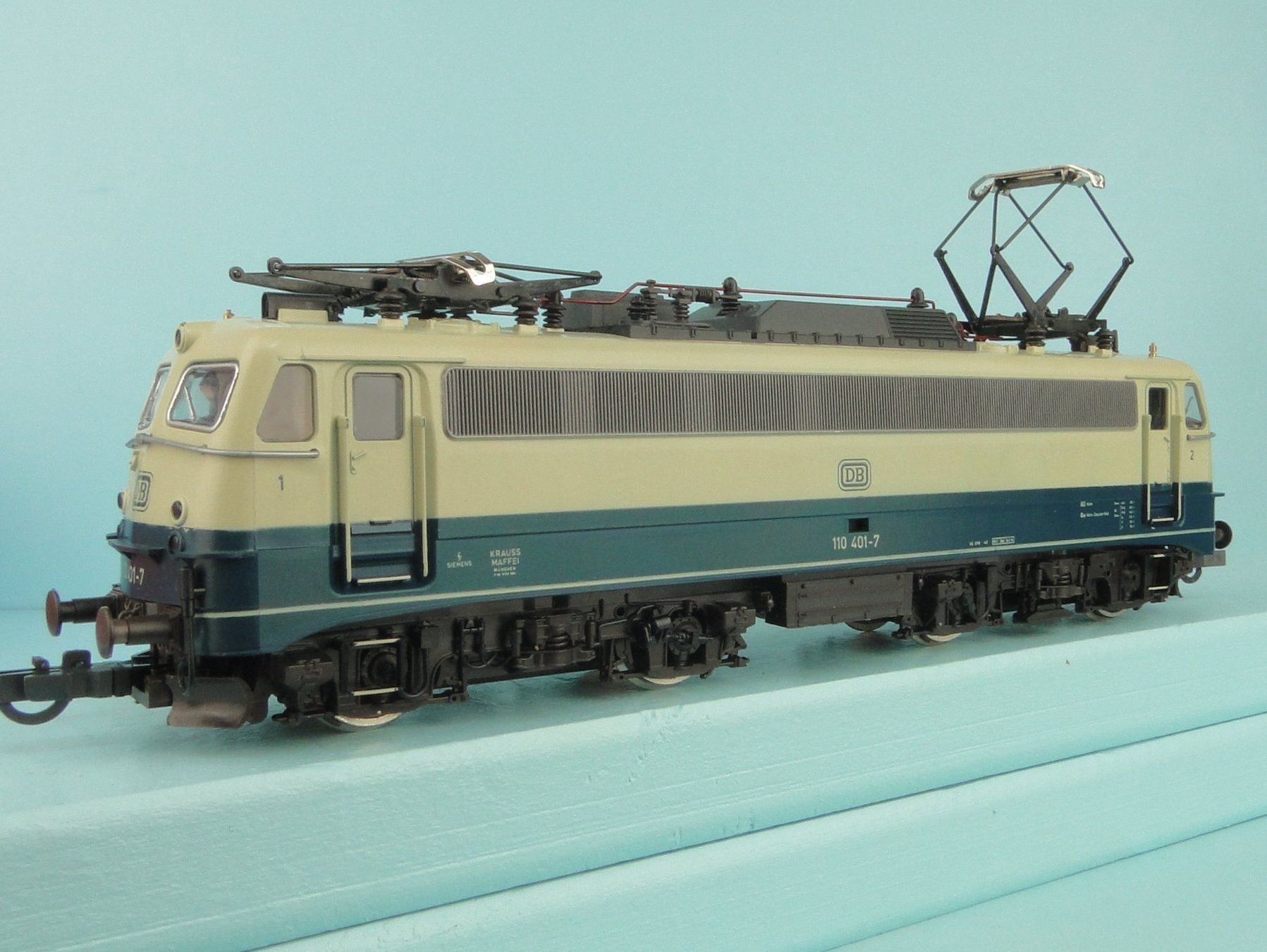 Roco Modelleisenbahnen: ROCO 4137 BR 110 – Gebraucht aus Bülach von cann11 9