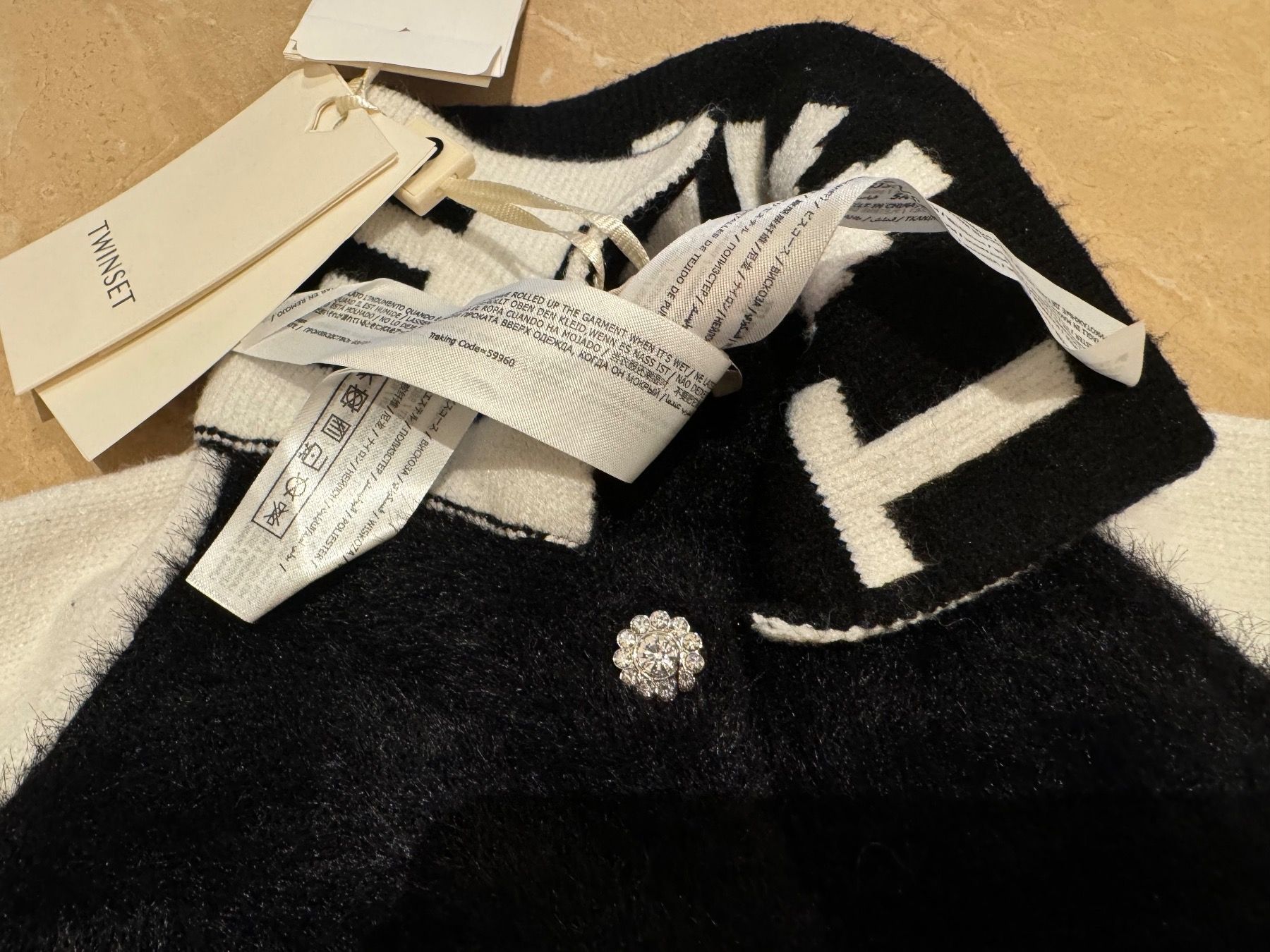 Twinset Giacche & Cappotti: Twinset neue weiche Strickjacke, 5J 110 – Nuovo e nell'imballaggio originale da Klingnau venduto da Markus14 1
