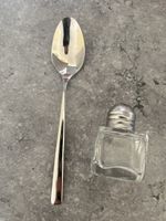 Mini-Salzstreuer (mehrere erhältlich)