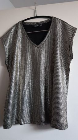 PIECES T-Shirt goldglänzend/schwarz, Gr. L