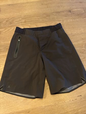 ON waterproof short - Man S - Wie Neue!