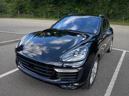 Porsche Cayenne Turbo / Approved / ab grossem Service 2026