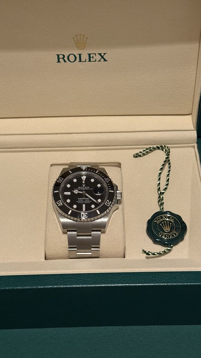 Rolex Orologi: Rolex Submariner Date Black 41mm 2025 – Nuovo (secondo la descrizione) da Muri b. Bern venduto da zesy01