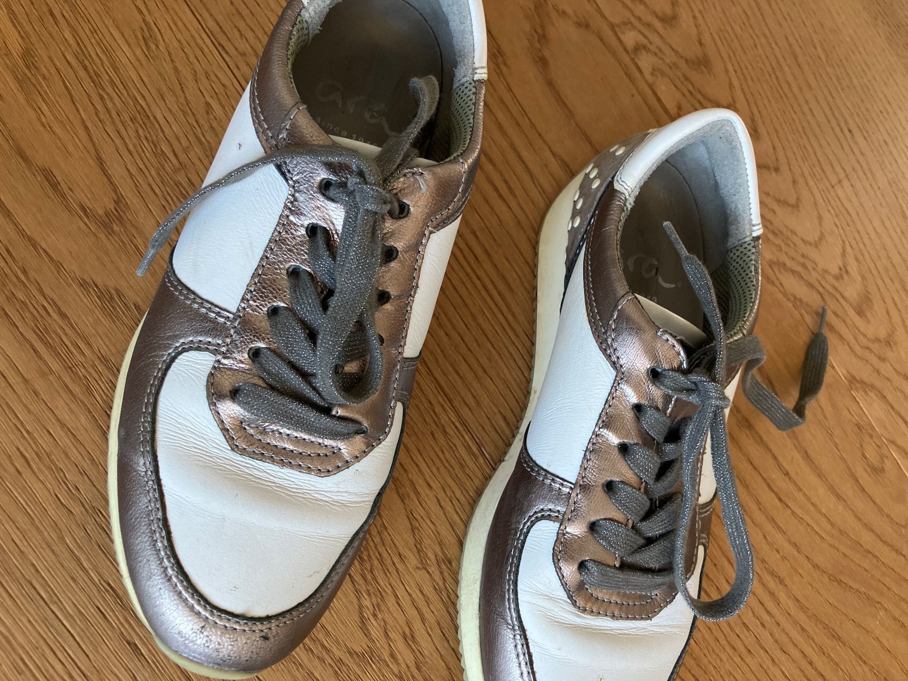 Ara Damenschuhe: Sneaker Gr. 38 – Gebraucht aus Unterägeri von Bettsofa123 4