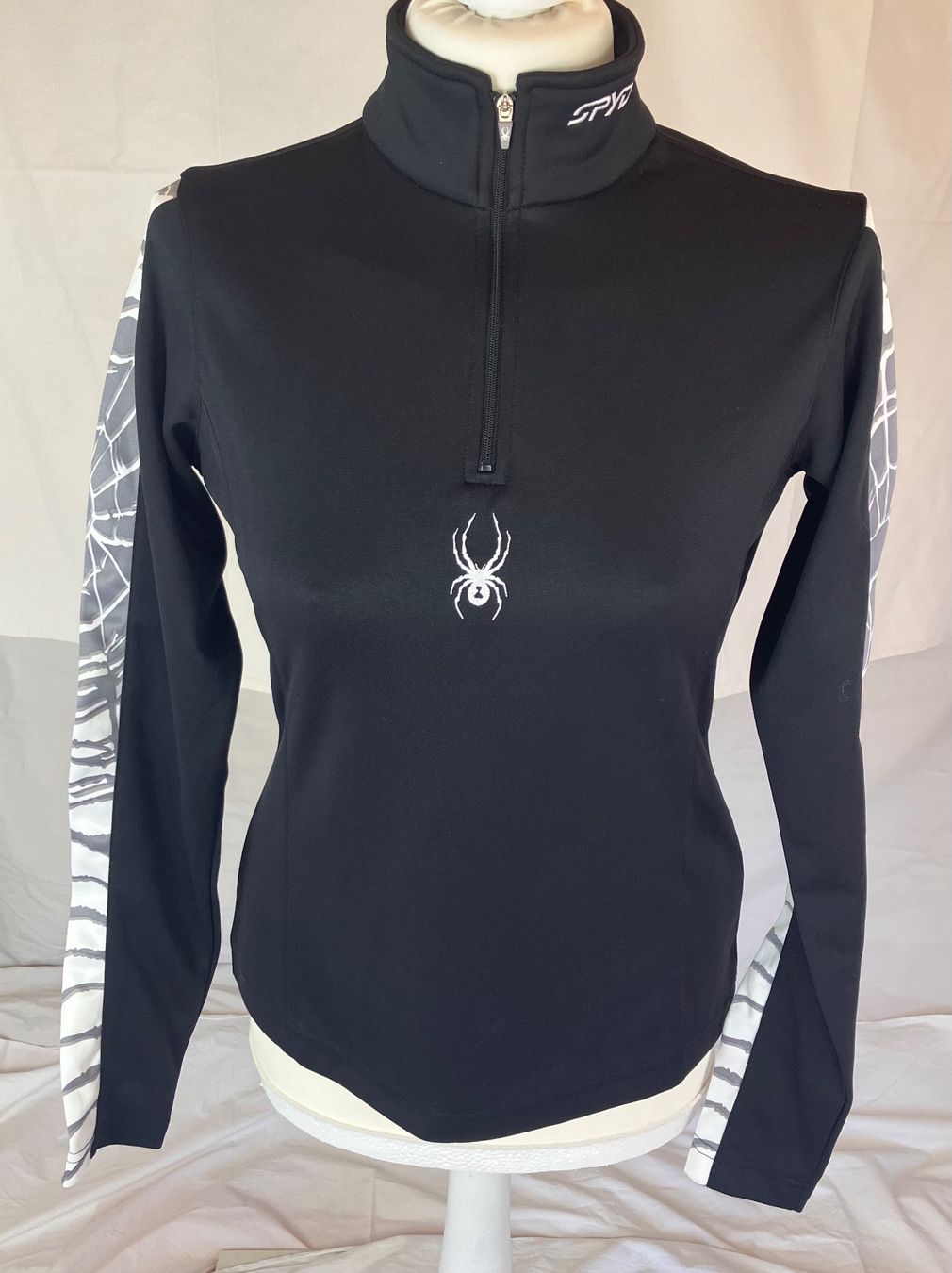 Canottiere & Pantaloni: Spyder Gr.36 – Usato da Mürren venduto da Ne-le