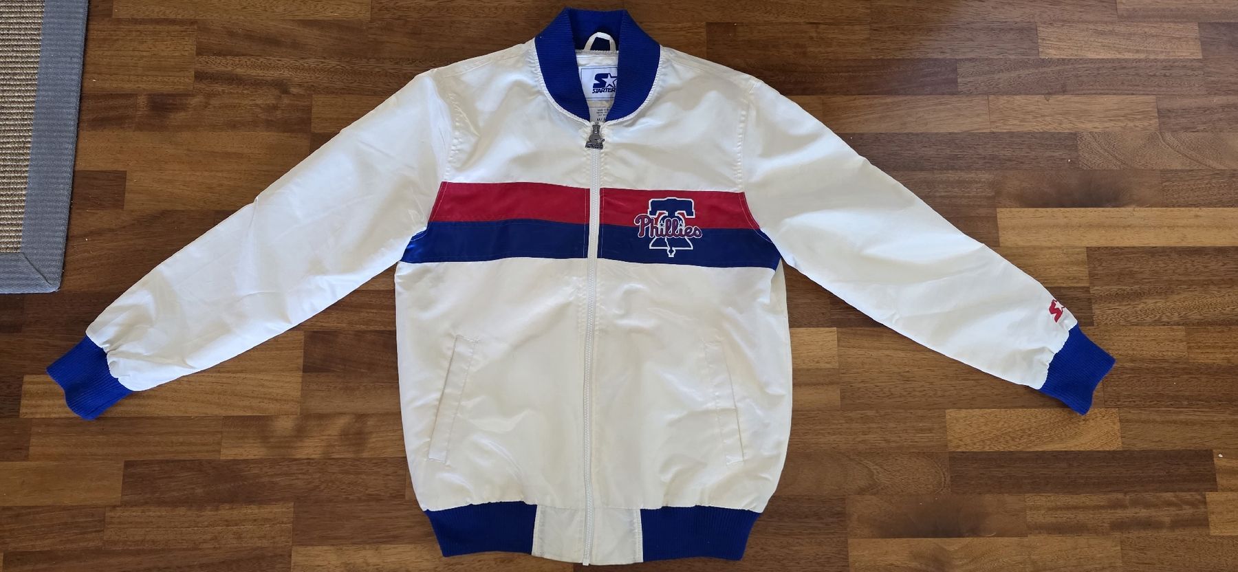 Starter Giacche: MLB Philadelphia Phillies Baseballjacke – Usato da Bonstetten venduto da Rigzin