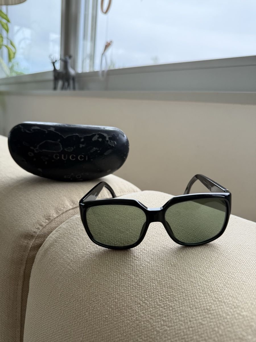 Gucci Occhiali & Lenti: Original Gucci Sonnenbrille Schwarz – Usato da Uetikon am See venduto da enzendan
