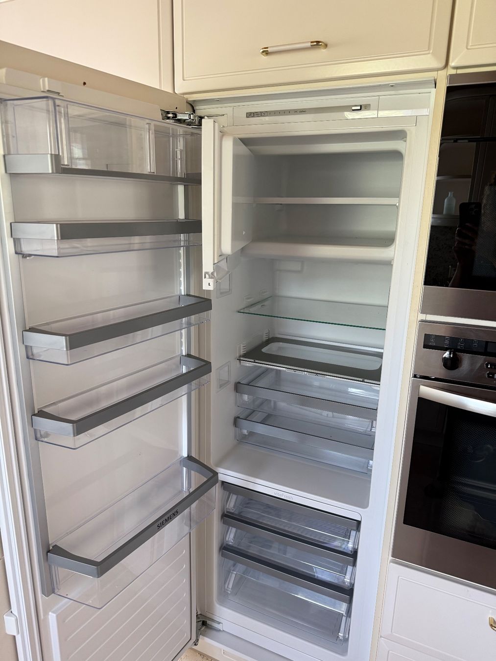 Siemens Réfrigérateurs: Kühlschrank Siemens Einbaugerät – D'occasion à Jona par Miele_2025 1