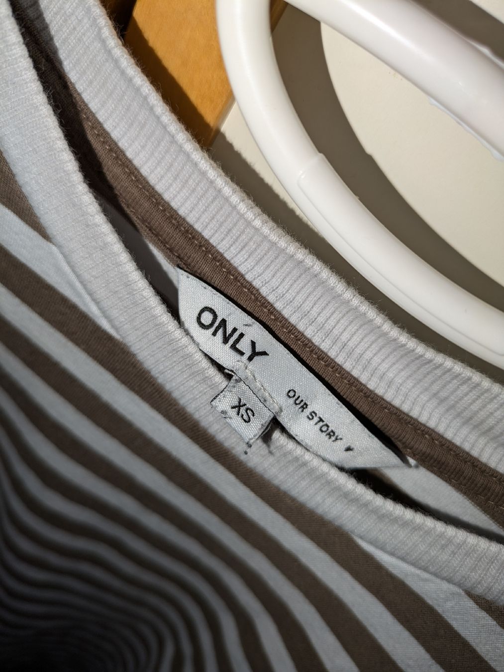 Only T-shirt: T-shirt Only / Gr. XS – Nuovo (secondo la descrizione) da Kleinandelfingen venduto da ginaaks 1