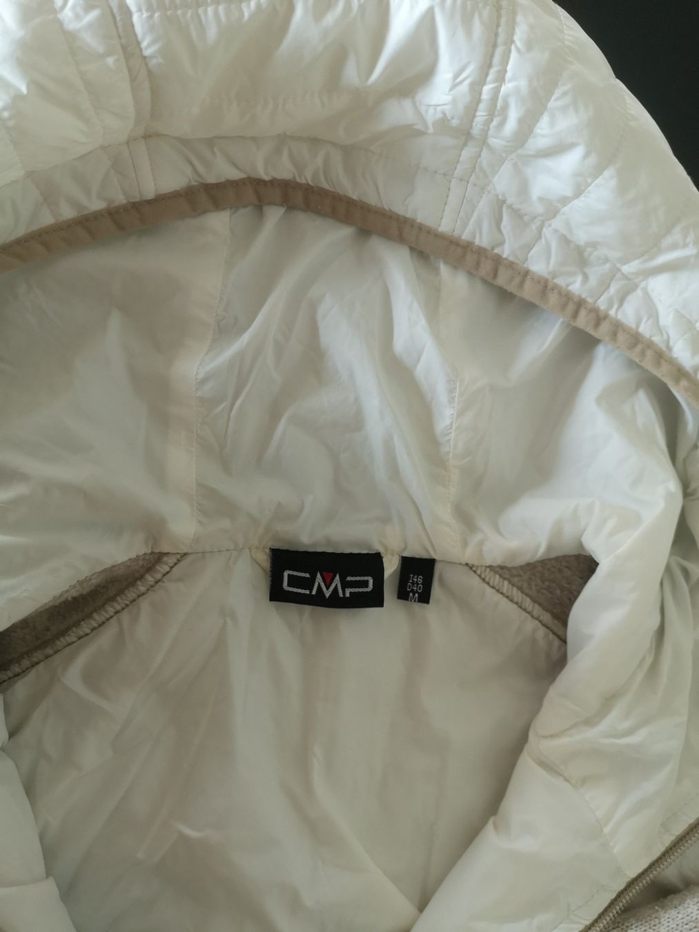 CMP Giacche: CMP Jacke Freizeitjacke Strickjacke Gr. M in Beige / Weiss – Usato da Suhr venduto da Funkenflug 3