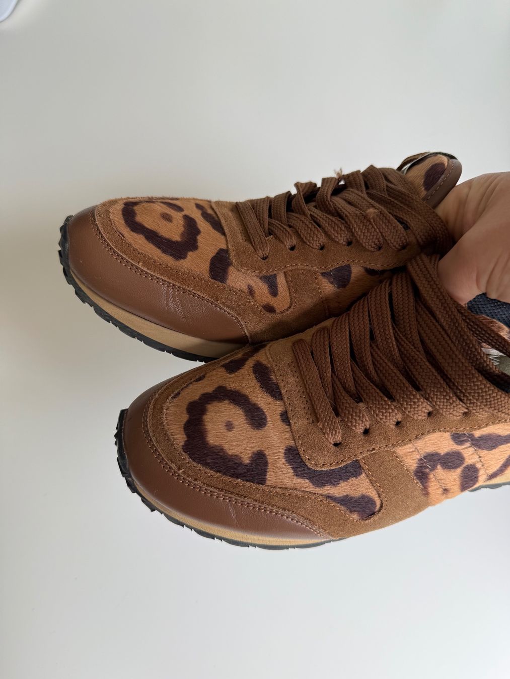 Valentino Damenschuhe: Valentino Sneakers Turnschuhe – Gebraucht aus Winterthur von 19.19 4
