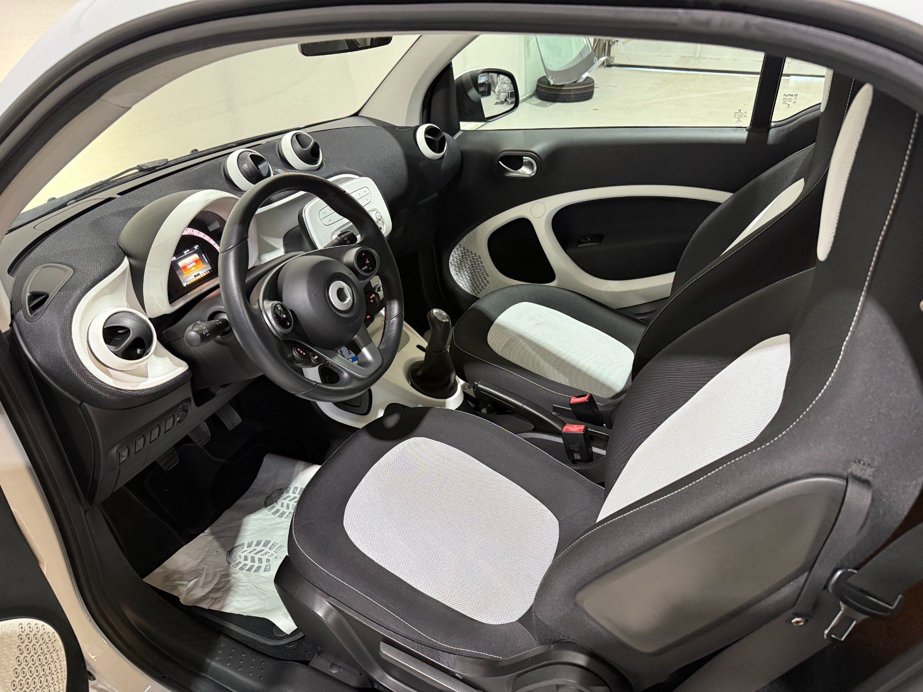 Smart Automobili: SMART fortwo passion – Usato da Widnau venduto da clique17 8