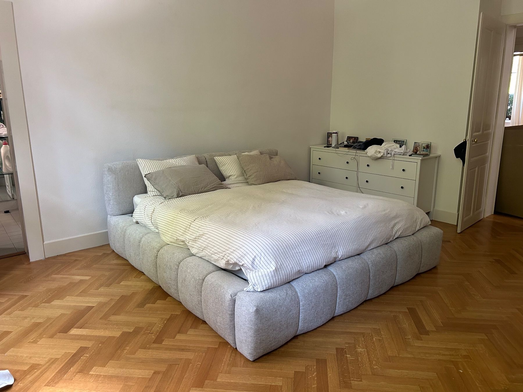 Letti: Lit coffre 180x 200 Habitat Setana – Usato da Genève venduto da AlicedeDardel 1