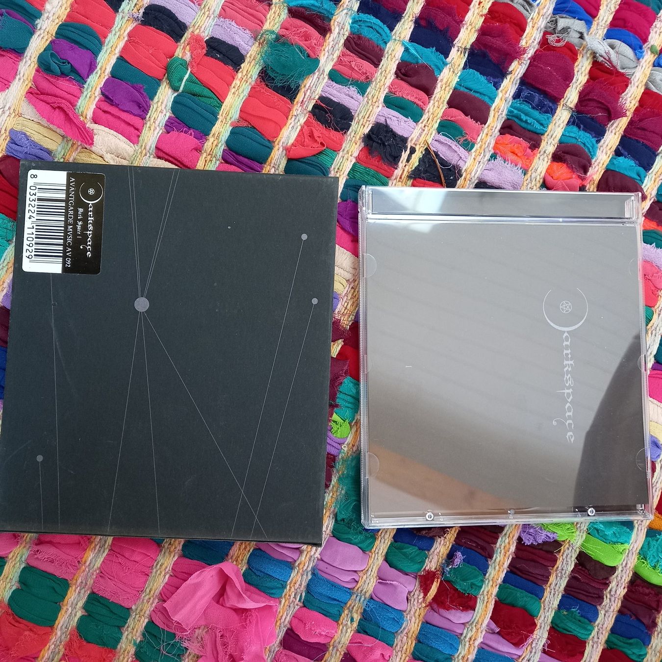 CD: Darkspace I – Usato da St-Cergue venduto da VeganWarrior