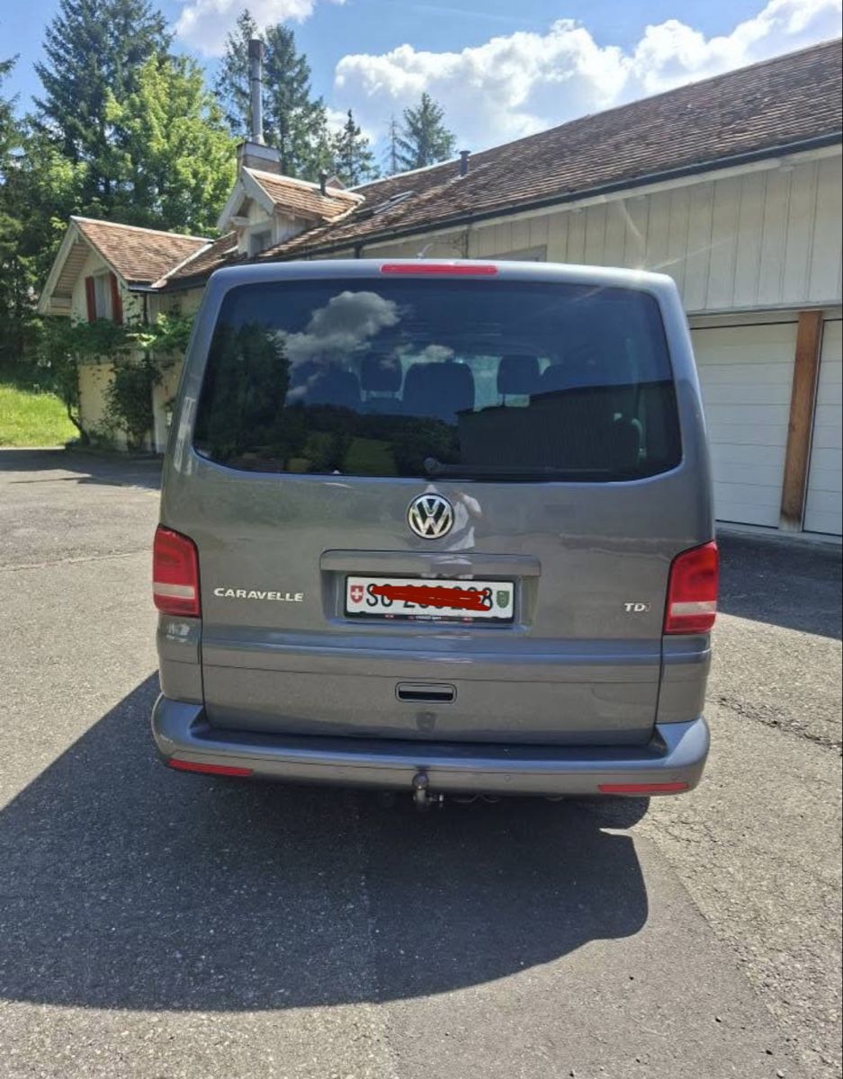 VW Automobili: VW T5 Caravelle | 2.0 TDI | DSG – Usato da Azmoos venduto da jul_z8nj 2