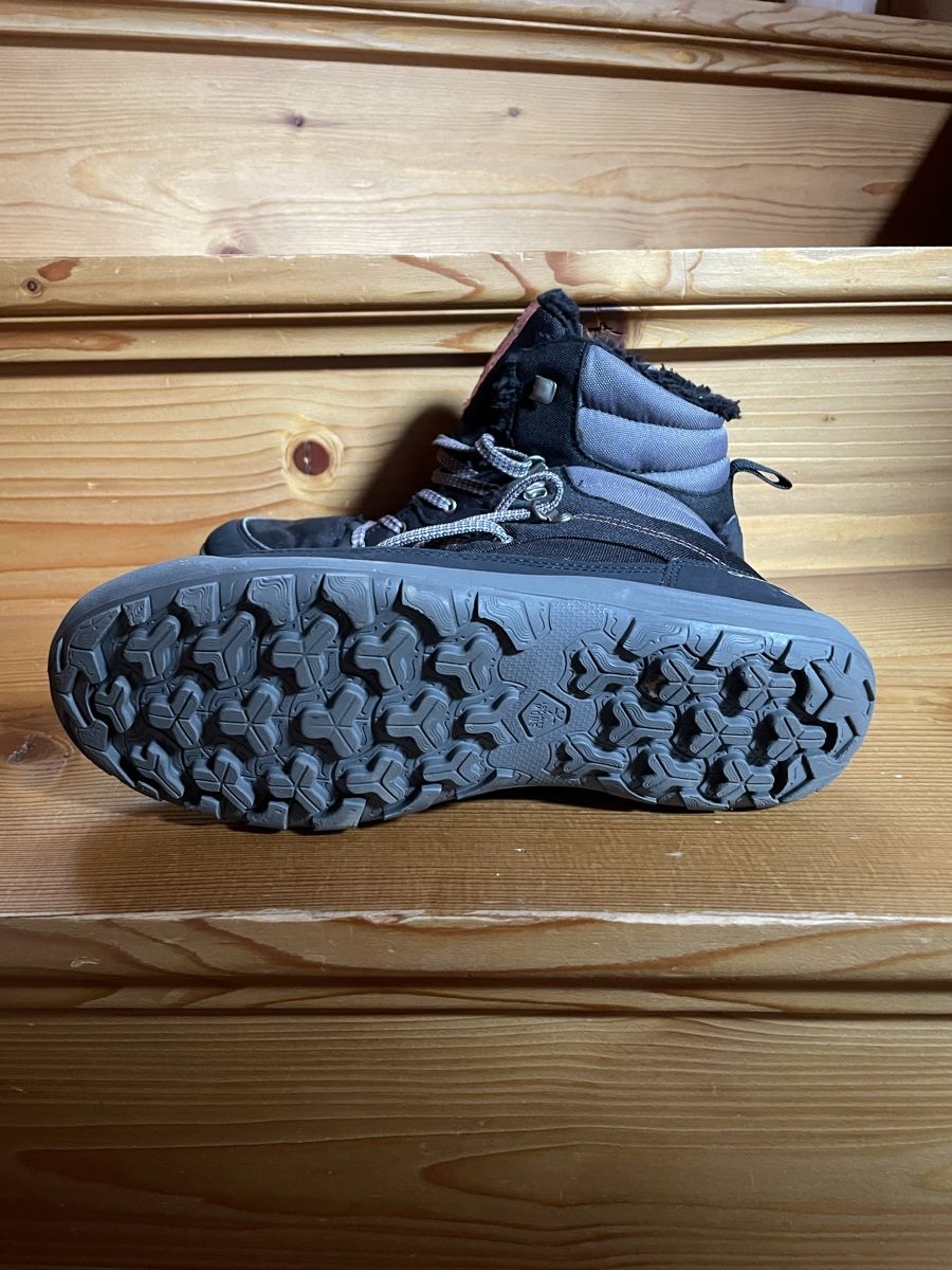 Decathlon Scarpe da donna: Bottes hiver Quechua – Usato da Martigny-Croix venduto da lem7 2