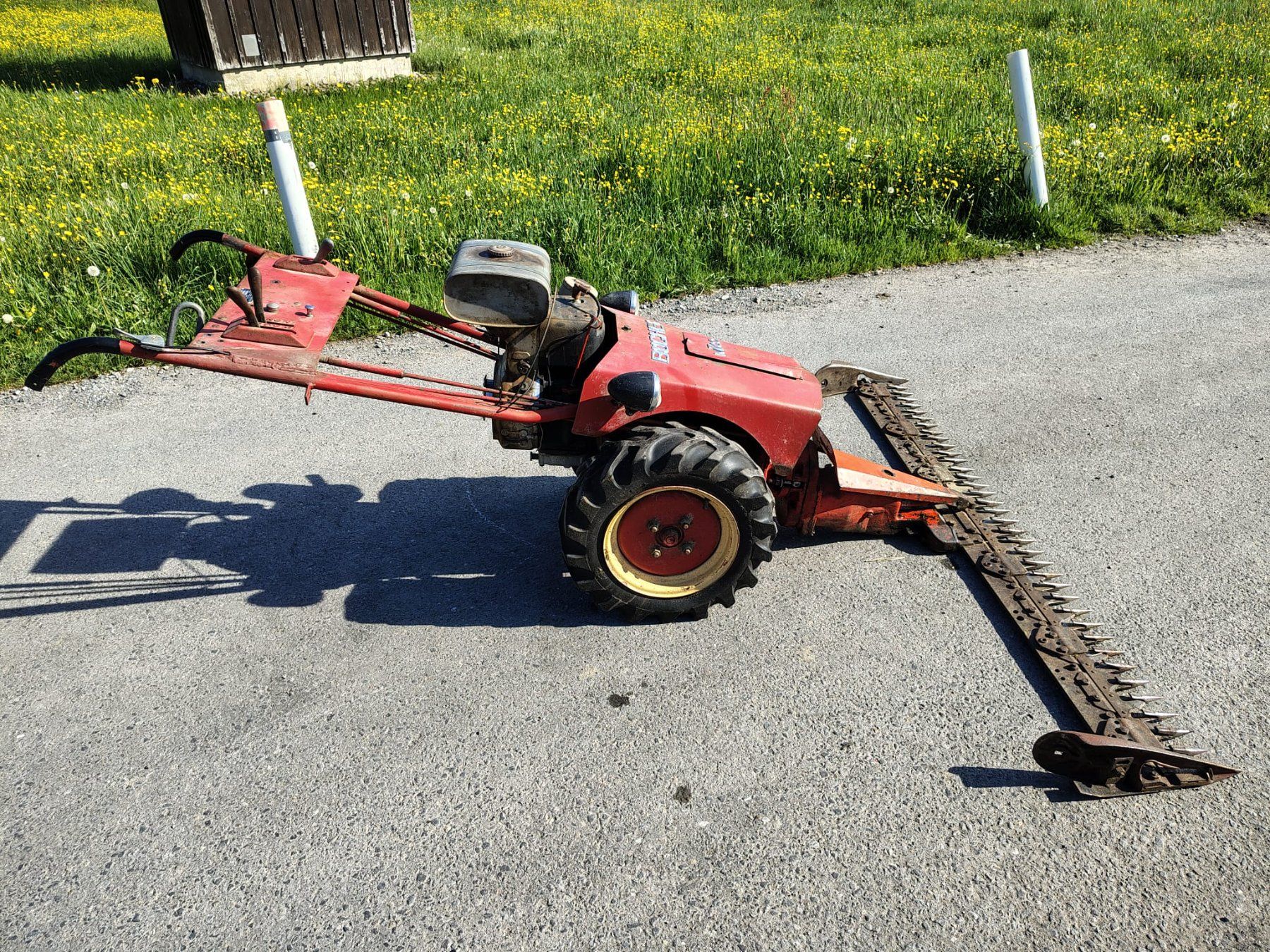 Bucher Tutte le macchine: Bucher M700 mit Mähbalken – Usato da Egg SZ venduto da kombi83 2