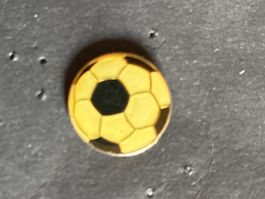 Pin Fussball